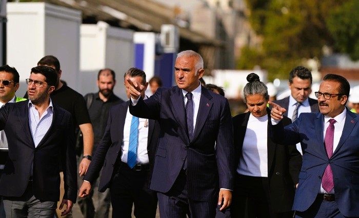 Bakan Ersoy’un Mesajı Net: Sirkeci Garı, Otel ya da AVM Olmayacak! Bakan Ersoy’un Mesajı Net: Sirkeci Garı, Otel ya da AVM Olmayacak!