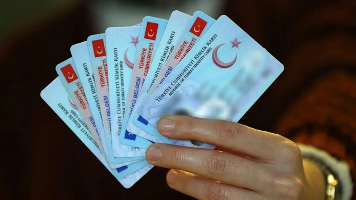 Eski tip ehliyetler için son tarih yaklaşıyor: 1 Kasım’da geçerli değil Eski tip ehliyetler için son tarih yaklaşıyor: 1 Kasım’da geçerli değil