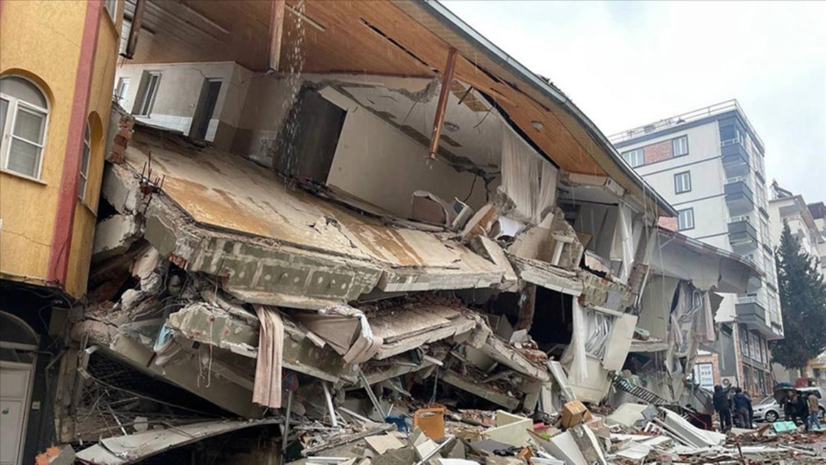 Kahramanmaraş’ta enkaz kaldırma çalışmalarının yüzde 99’unun tamamlandığı açıklandı
